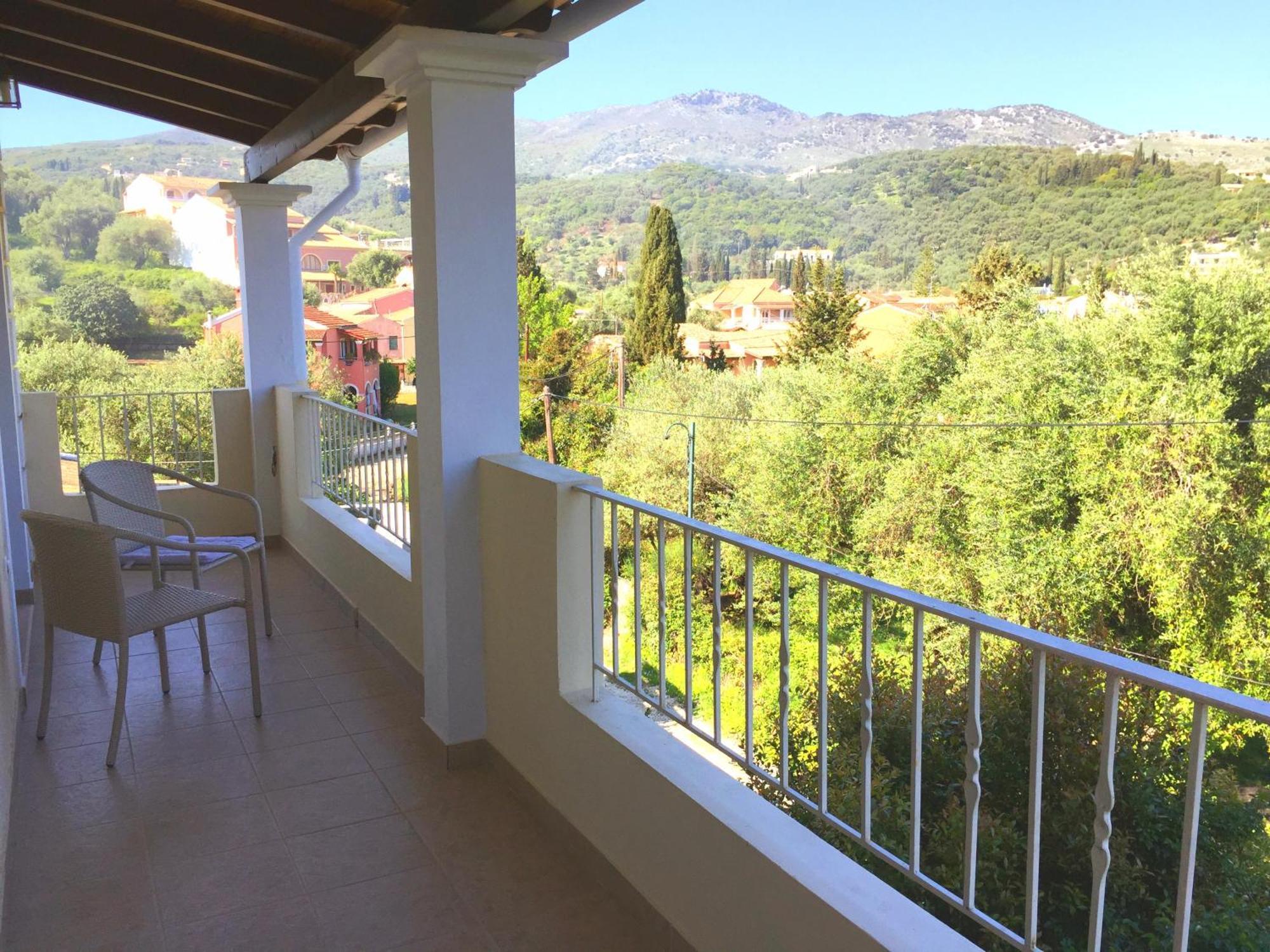Villa Petrino - Central Flat Location Within Kassiopi. Sleeps 8 Ngoại thất bức ảnh